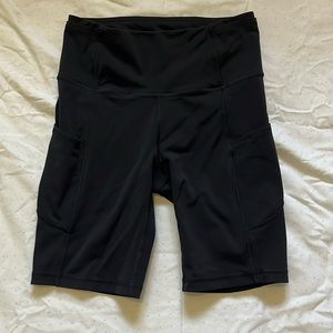 Lululemon High Rise 6” shorts size 4